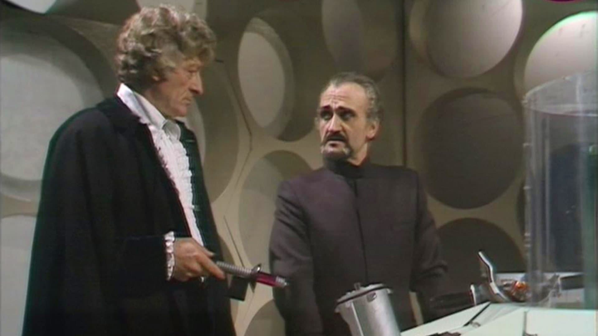 The Claws of Axos (4)