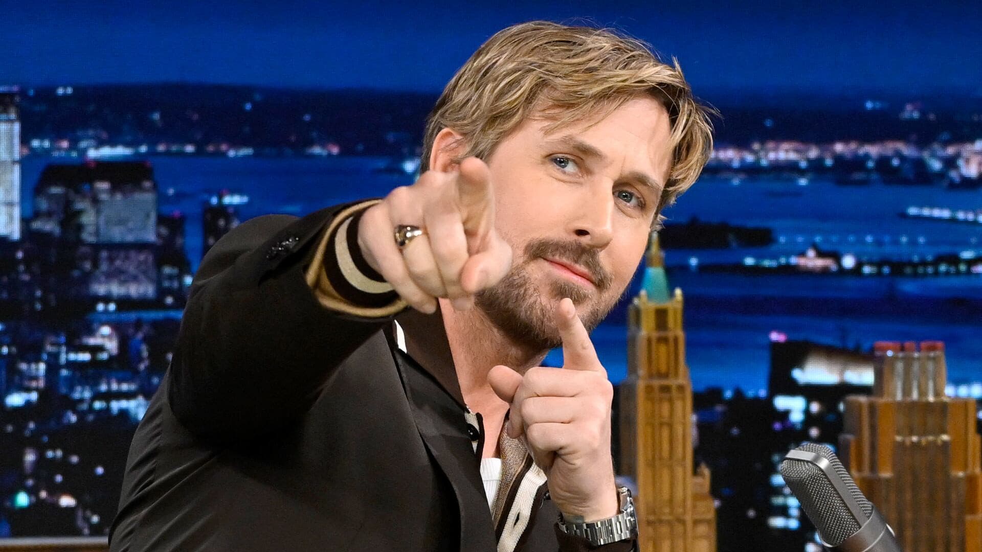 Ryan Gosling, Johnny Knoxville, Girl in Red