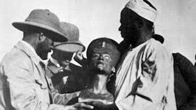 Nefertiti - Mummy Queen Mystery