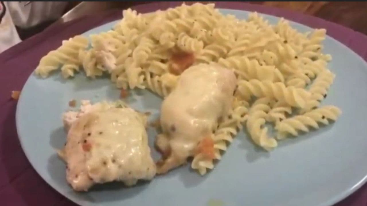 The Curry Cookbook sesaon 2 episode 1 Caprese Chicken Roll-Ups & Pasta