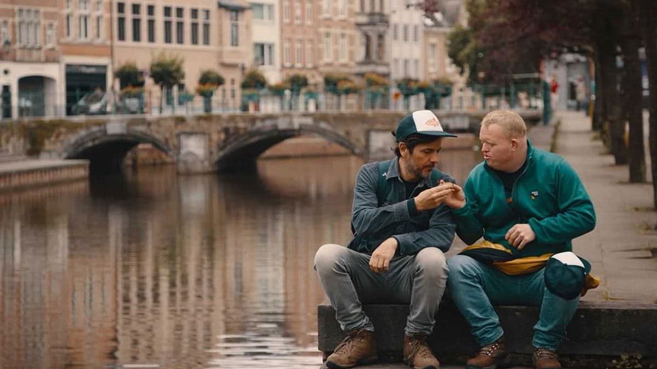 The maritime police pull Dieter and Kevin aside