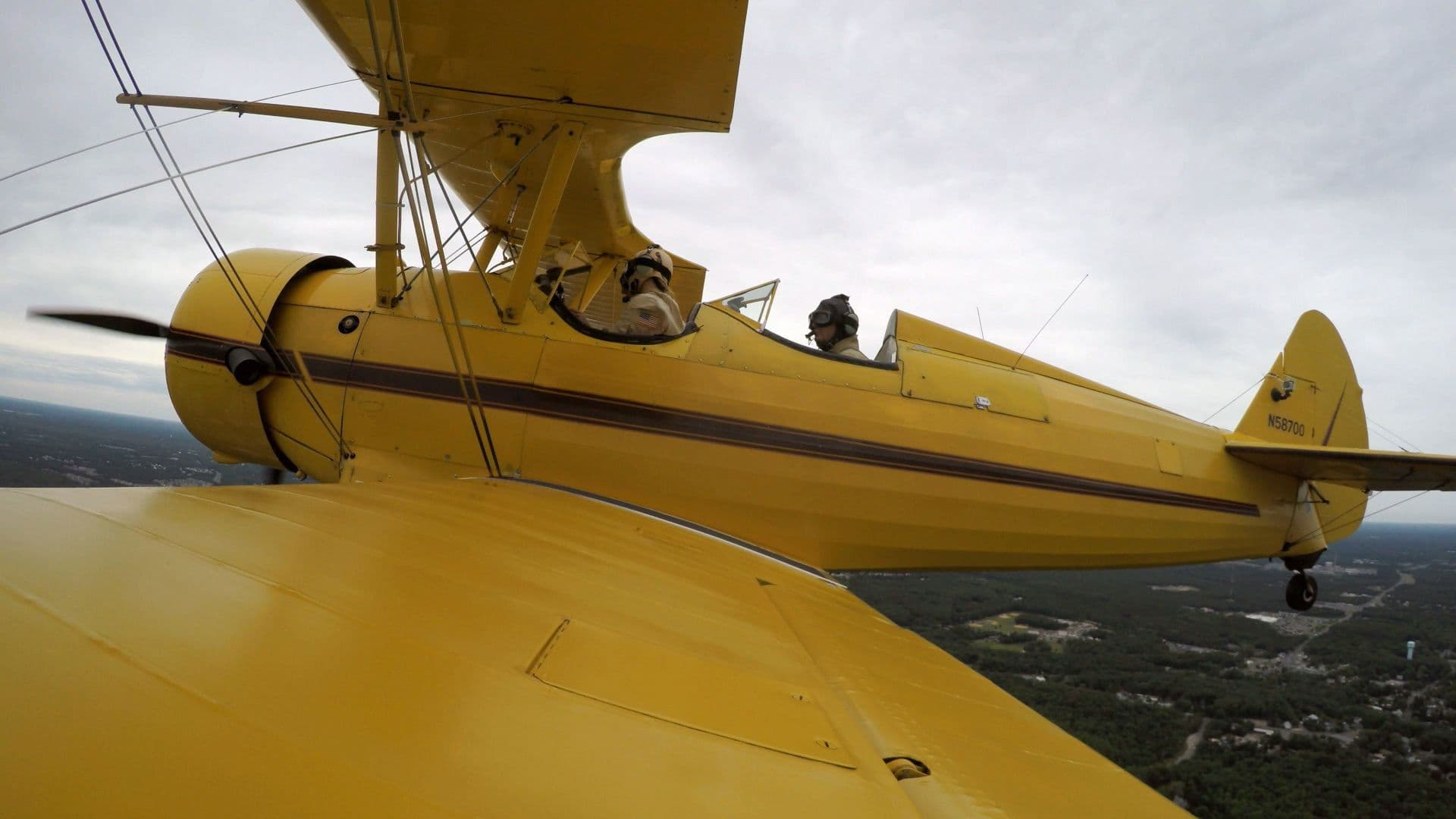 Flying Airplanes With "Weird But True!"